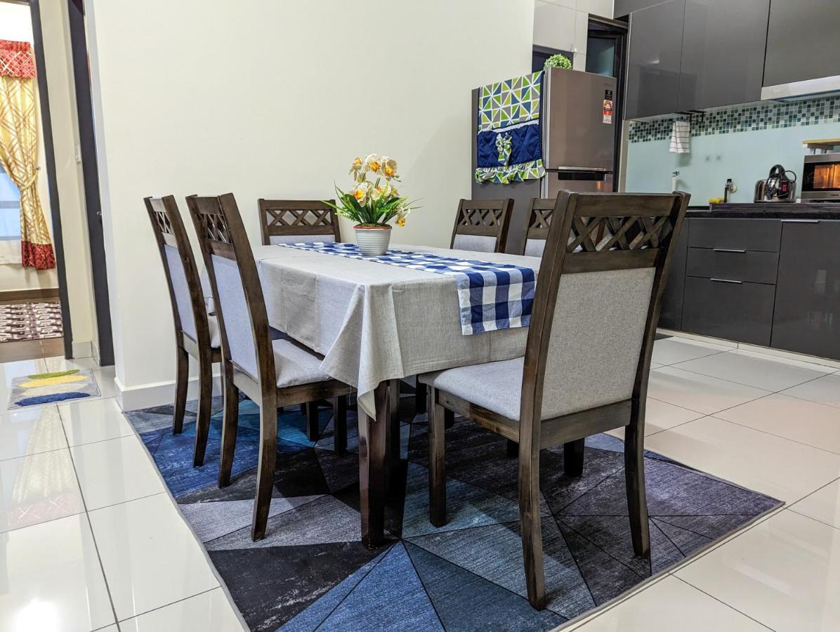 Az Homestay بوتراجايا المظهر الخارجي الصورة